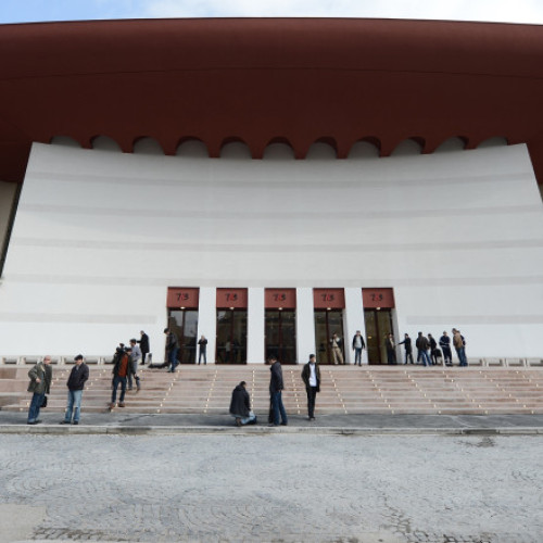 Actorii Teatrului Naţional din Bucureşti protestează împotriva unui program-pilot