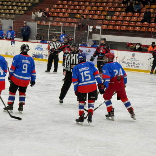 CSM Galați se impune în hochei și volei, în week-endul competițional