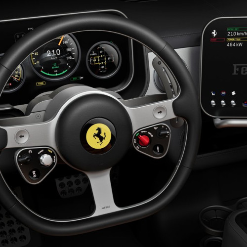 Interiorul electricului Ferrari Luce: când Apple întâlnește Ferrari