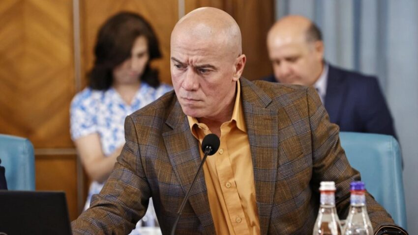 Ministrul Culturii retrage propunerea de rapoarte zilnice pentru instituțiile de spectacol