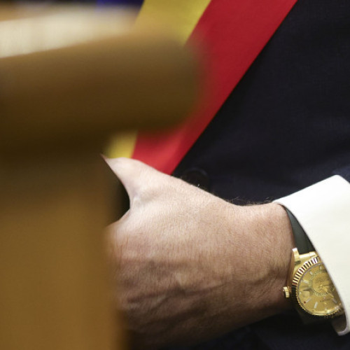 Primarul din Fărcașa reacționează după controversele legate de ceasul său Rolex