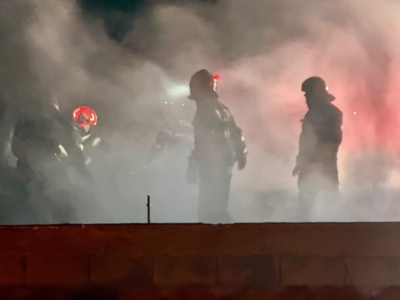 Incendiu devastator în Tudora: Pompierii intervin pentru a salva gospodăria