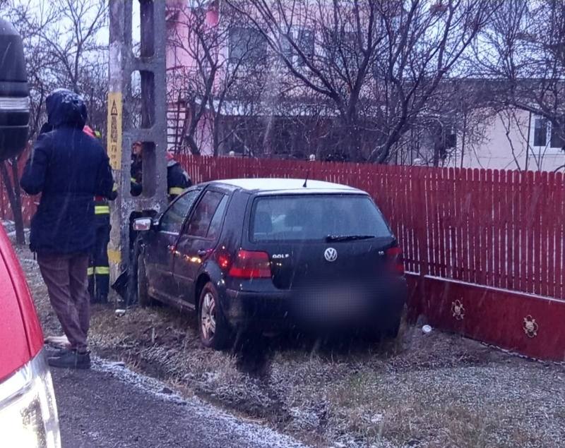 Accident rutier în Șuța Seacă: Tânăr de 19 ani implicat