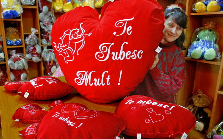 Atenție la achizițiile de Valentine's Day și Dragobete, avertizează ANPC