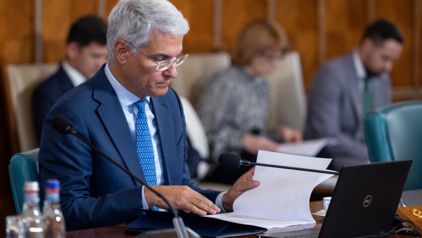 Decizia CCR amână speranțele Guvernului pentru fonduri europene