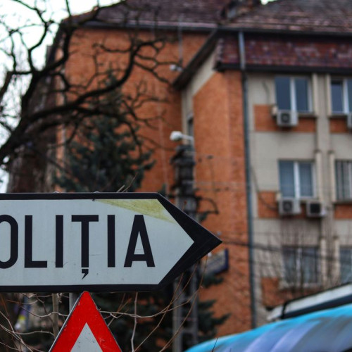 Tânără de 26 de ani suspectată de furturi, reținută împreună cu complicele ei - Dosar penal instrumentat de poliție