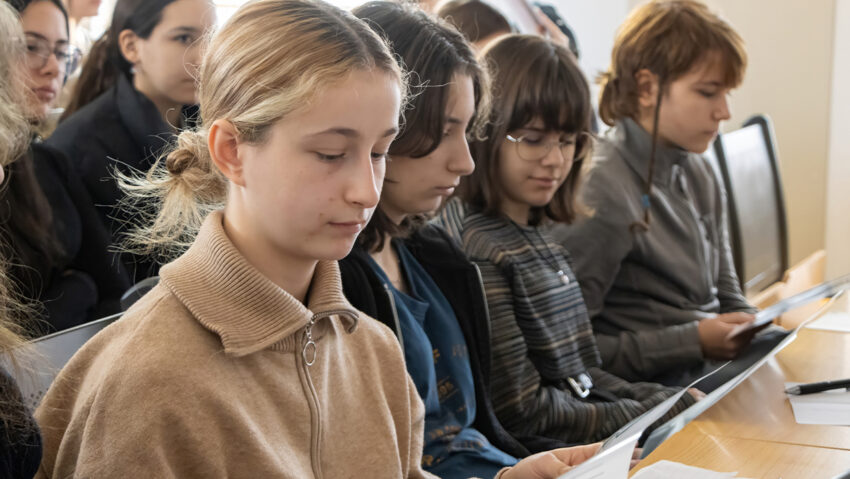 Îngrijorări cu privire la abandonul școlar în rândul liceenilor