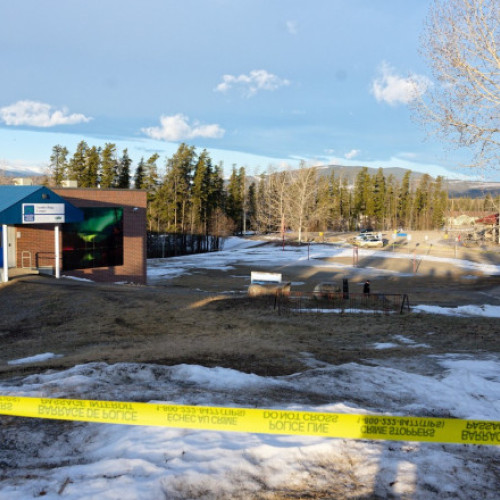 Masacru la Tumbler Ridge: O femeie transgender de 18 ani a deschis focul