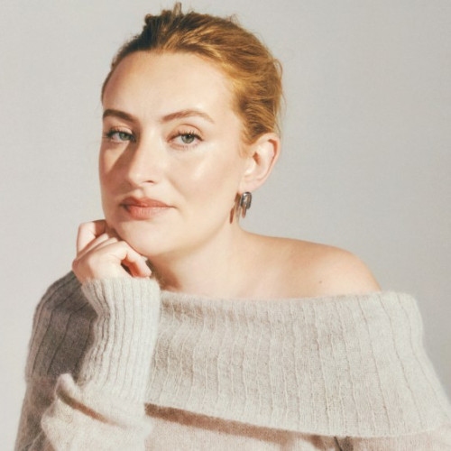 Amelia Dimoldenberg, creatorul ‘Chicken Shop Date’, va juca și produce o comedie romantică pentru Orion Pictures