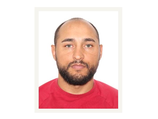 Bărbat din Botoșani, dat în urmărire de Poliția Română