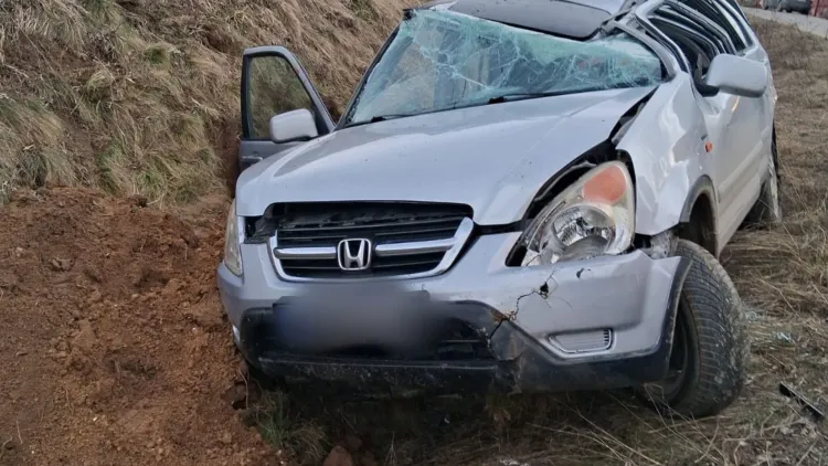 Accident rutier în Cacova Ierii: un bărbat de 70 de ani, rănit