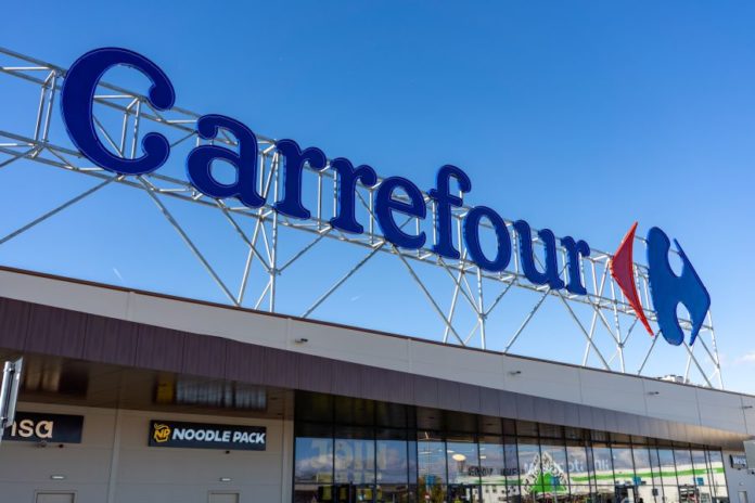 Carrefour România intră în negocieri pentru vânzarea operațiunilor către Pavăl Holding