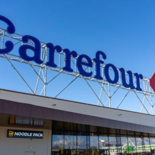 Carrefour România intră în negocieri pentru vânzarea operațiunilor către Pavăl Holding