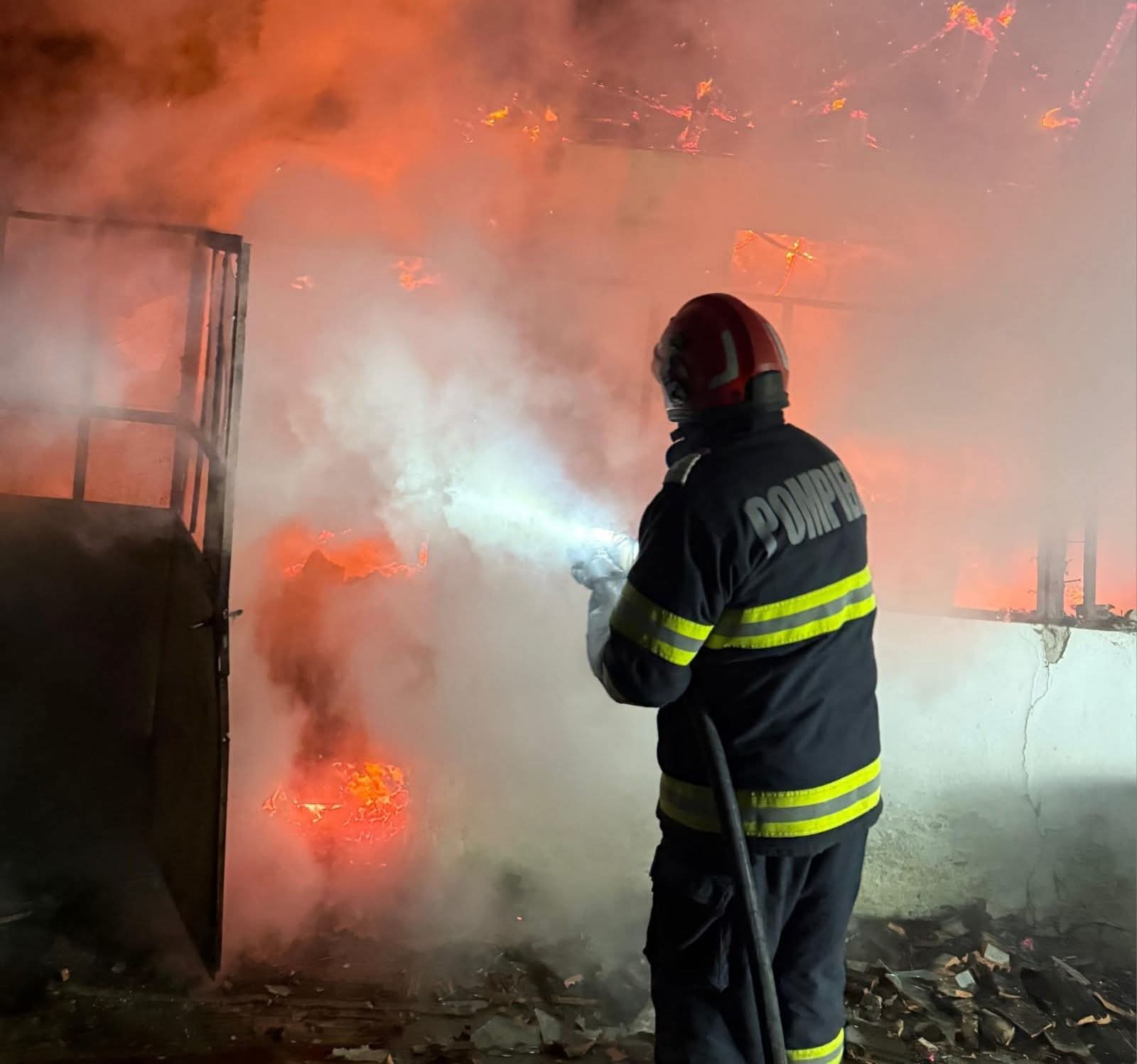 Incident neobișnuit în Galați: Pompier voluntar lăsat fără permis în misiune