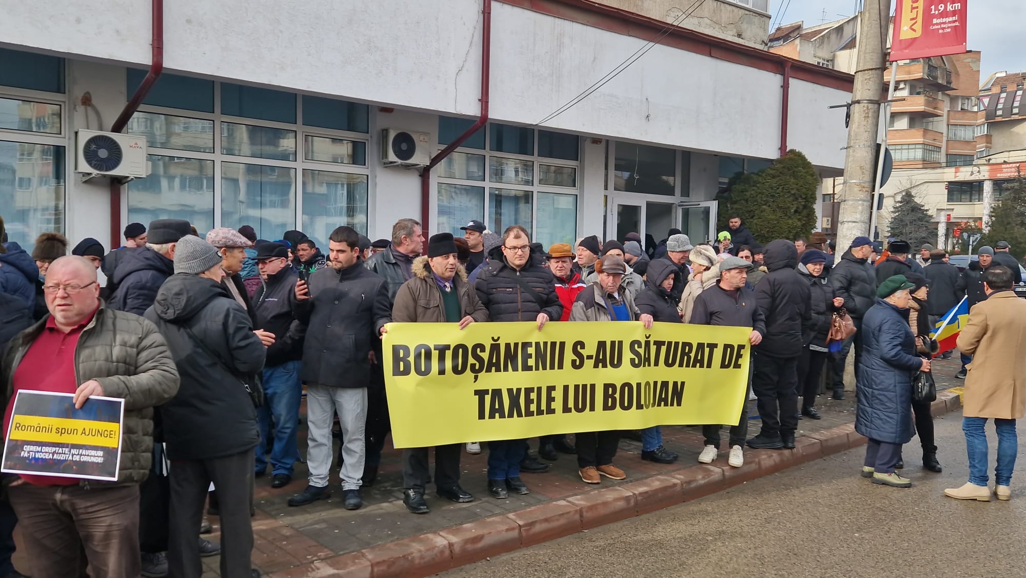 Protest împotriva majorării taxelor și impozitelor la Botoșani