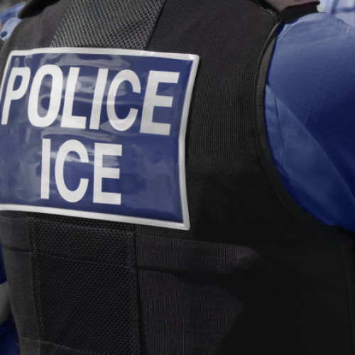 Peste 120 de români pe lista celor mai căutați infractori din SUA