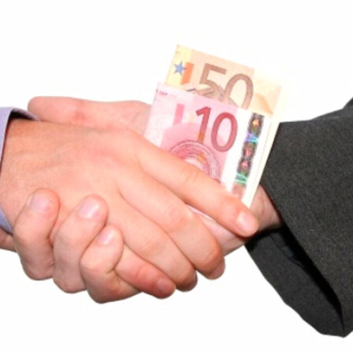 România, pe primul loc în UE la mita pentru servicii publice