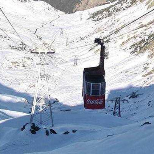 Cinci turişti blocaţi în telecabina de la Bâlea Lac: operaţiune de salvare în curs