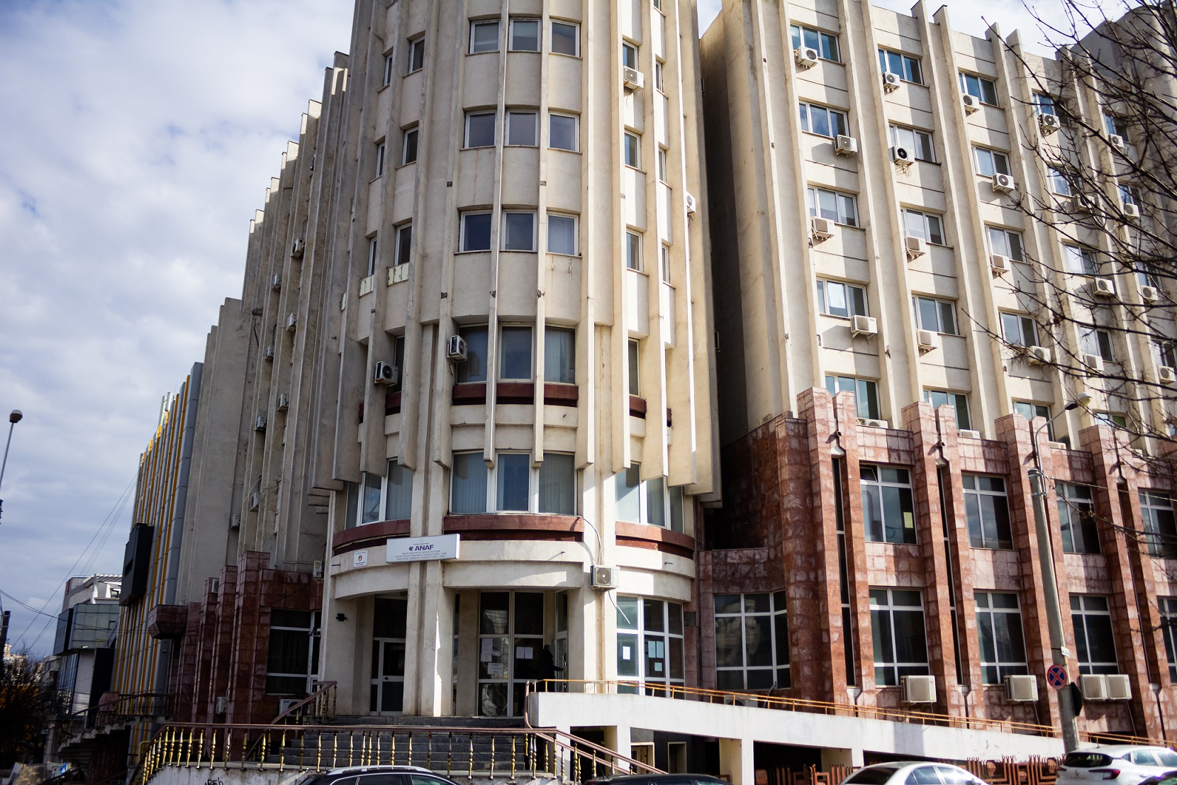 Eroare neobișnuită în plata salariilor angajaților Fiscului din Galați