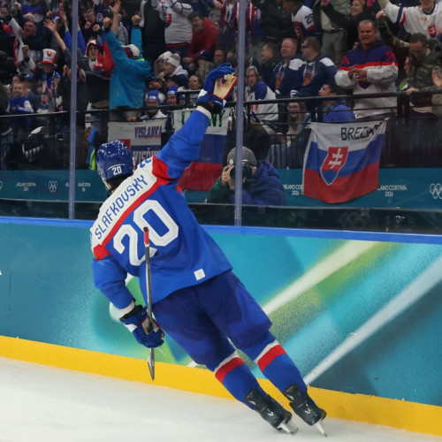 Slafkovsky marchează de două ori, Slovacia învinge Finlanda în meciul de deschidere al Grupei B