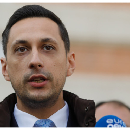 Vlad Gheorghe îl atacă pe Marcel Ciolacu pentru risipa bugetară