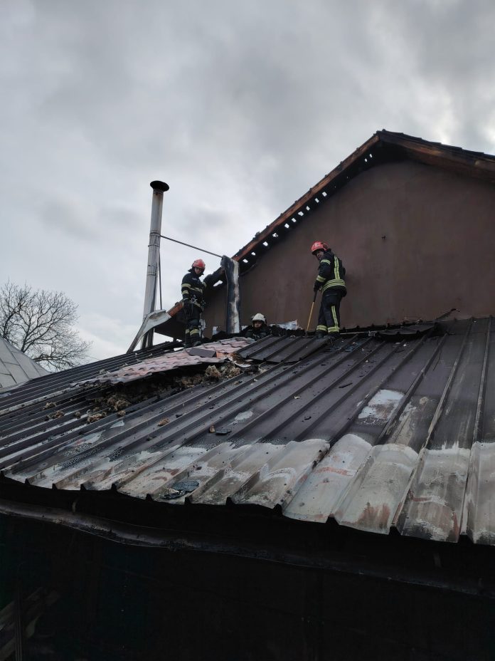 Incendiu devastator în comuna Ruginești, intervenție a ISU Vrancea