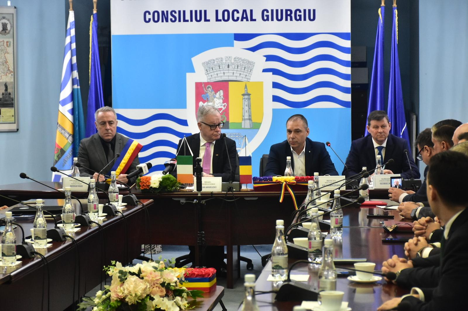 Ambasadorul Irlandei vizitează Primăria Giurgiu pentru dezvoltarea colaborării