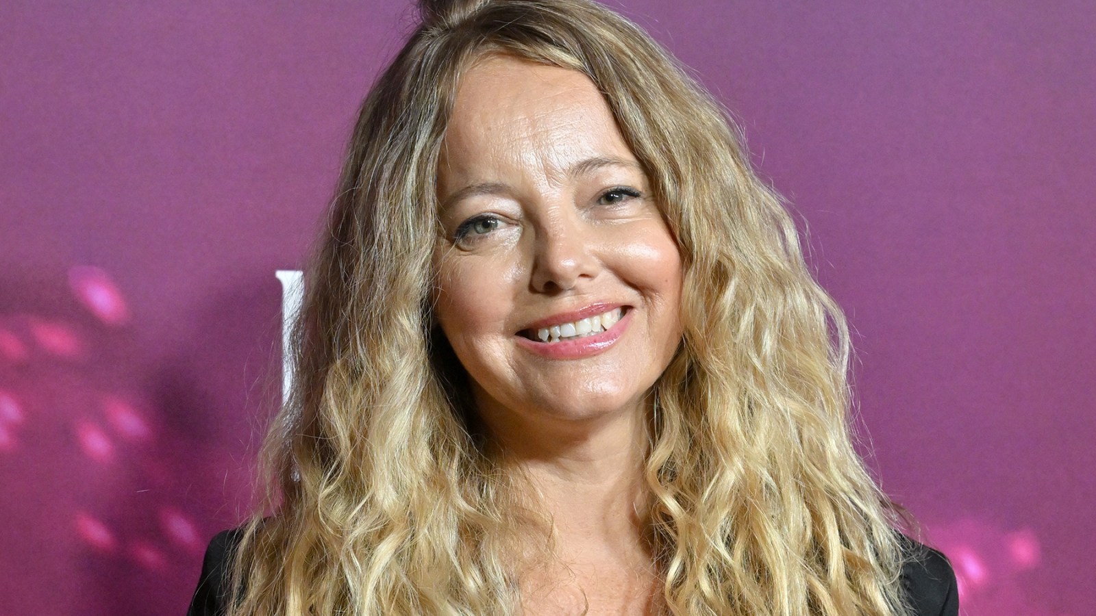 Bijou Phillips caută urgent un donator de rinichi în timp ce este spitalizată