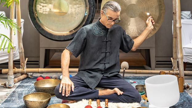 Industria longevității: De ce oamenii cheltuiesc 1.300 de dolari pe tratamente