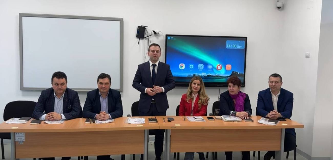 Simpozion internațional la Răzvad pentru prevenirea violenței în școli