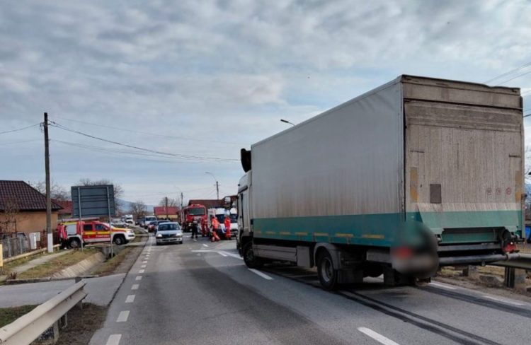Accident rutier pe DN1C, fără victime, doar pagube materiale