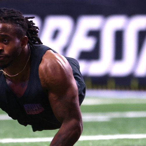 „Nu cred că e amuzant”: Zion Clark, luptător născut fără picioare, îi răspunde lui Valter Walker înainte de meci