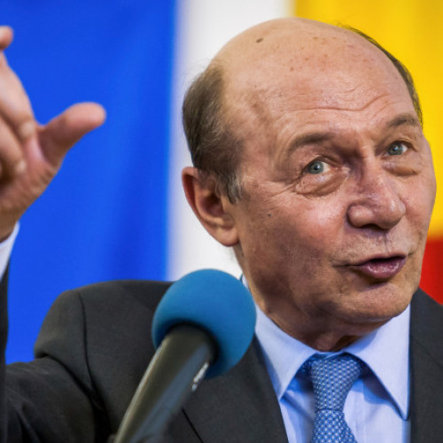 Băsescu susține că reforma administrativă nu se realizează prin reduceri de personal