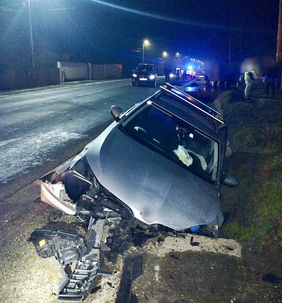 Accident rutier în comuna Drăganu, cu patru victime transportate la spital