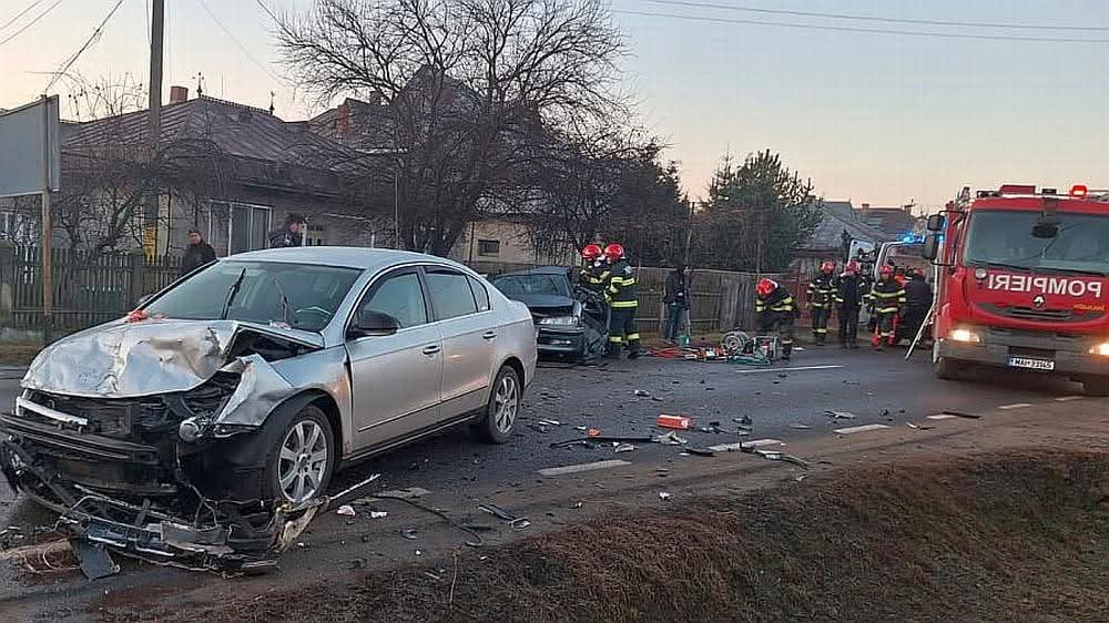 Accident rutier grav în Ardeoani: două persoane rănite