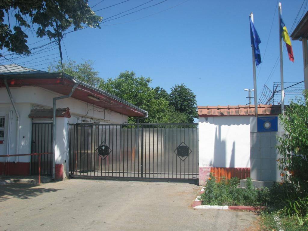 Deținut găsit spânzurat în Penitenciarul Jilava, anchetă deschisă