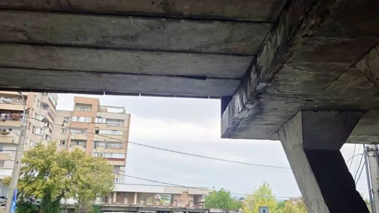 Clujean avertizează despre pericolele din parcarea de sub Podul Calvaria