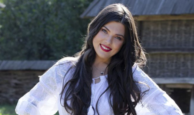 Paula Seling avertizează fanii despre conturi false care solicită bani