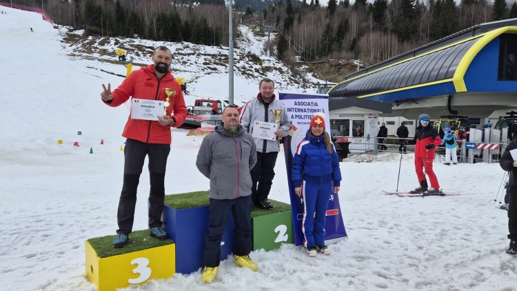 Polițiștii din Maramureș celebrează sportul cu un concurs de schi în Borșa