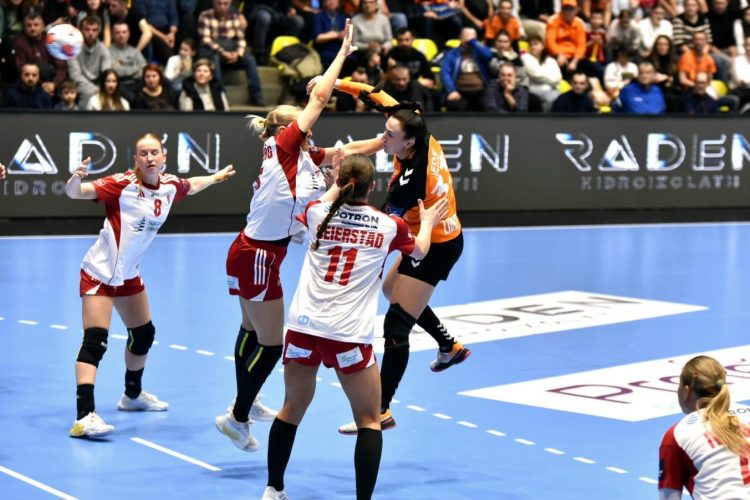 Minaur Baia Mare pierde în fața norvegienilor de la Larvik HK