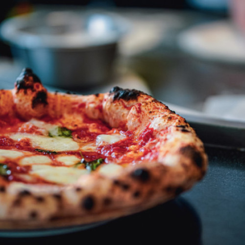 Munca de bucătar devine tot mai atractivă pentru tinerii din Iași