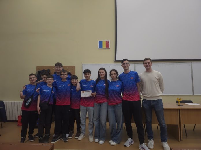 Premiu de excelență la robotică pentru Colegiul Cuza din Vrancea