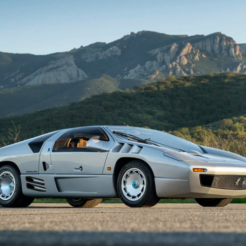 Valoarea dolarului scade: investește într-un automobil sport german rar