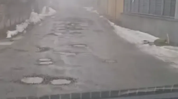 Locuitorii din Borhanci se plâng de starea deplorabilă a străzii Speranței