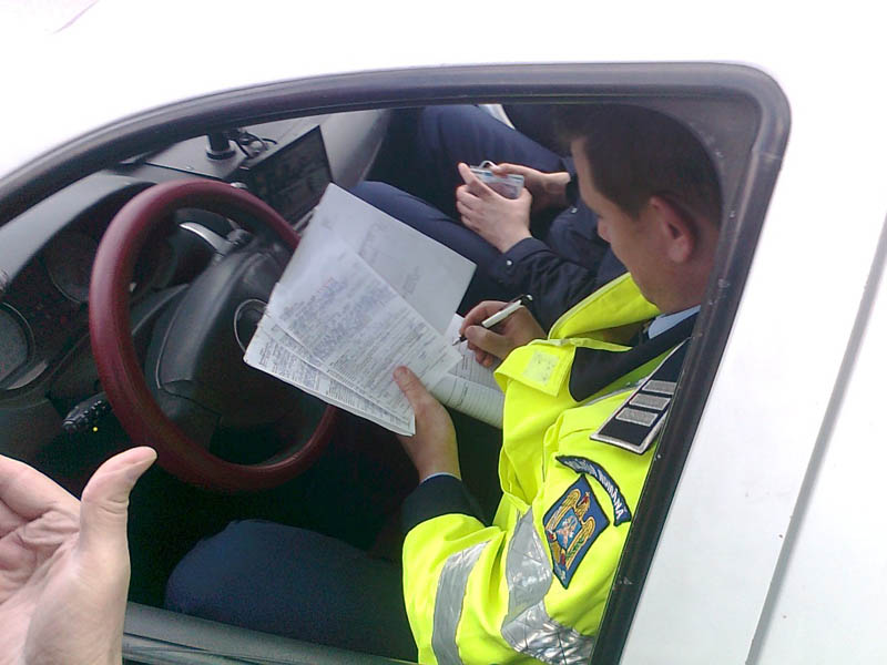 Contravenții de peste 180.000 de lei aplicate de polițiștii nemțeni