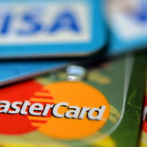 Șefii băncilor britanice pregătesc o alternativă la Visa și Mastercard