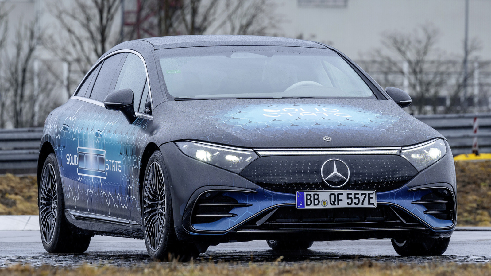 Care sunt cele mai mari provocări în tranziția la baterii cu stare solidă?