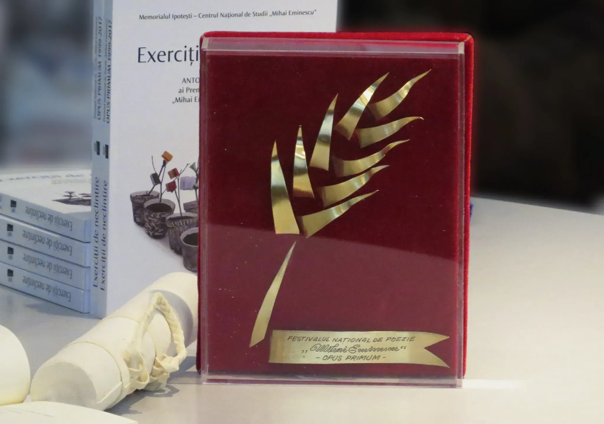 Premiul Național de Poezie „Mihai Eminescu” invită debutanții din 2025