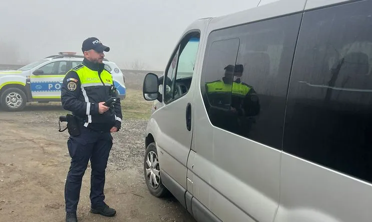 Poliția Neamț imobilizează 33 de vehicule în cadrul acțiunii „TRUCK&BUS”