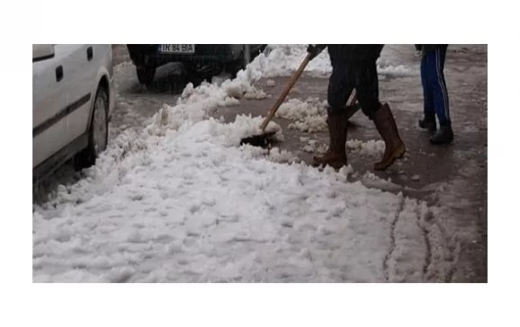 Meteo avertizează: Zăpadă și vânt puternic în Giurgiu, recomandări pentru cetățeni